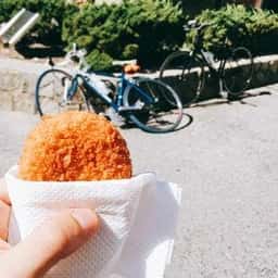 岡哲商店