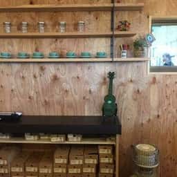 Climbing & Cafe Warehouse -UN ROCHER-