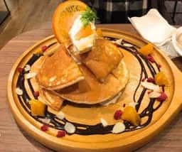LOW Cafe