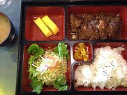 ステーキハウスジュリアン