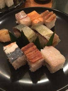 すし萬リーガロイヤルホテル店