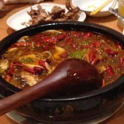 四川麻辣牛肉麺