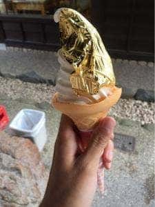 お菓子の館