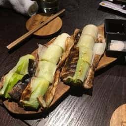 炭火焼ワインバル Lom