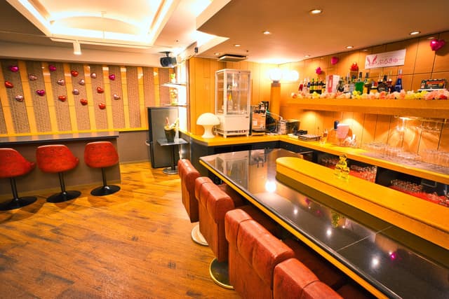 メイド&サブカルカフェバーぷるきゅー - サブ画像1
