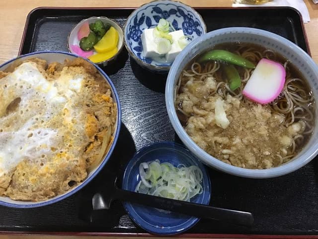 酒彩蕎麦楽 芳寿 - サブ画像3