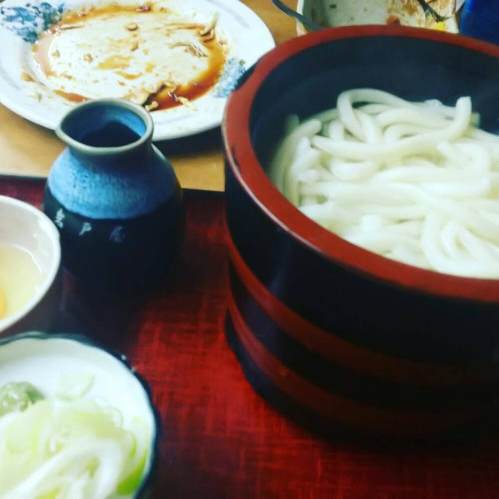 岩戸屋