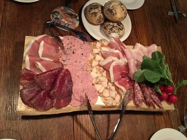 BIER BAR BOUCHERE - サブ画像1