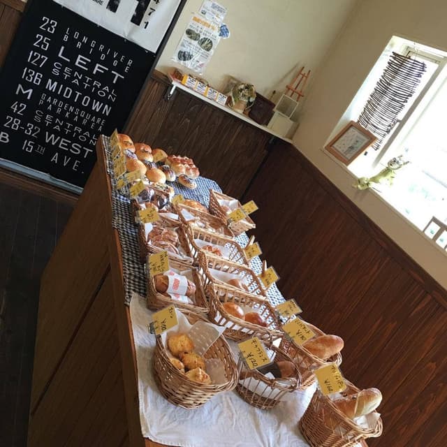 手づくりパンとお菓子 ハモニカ - サブ画像1