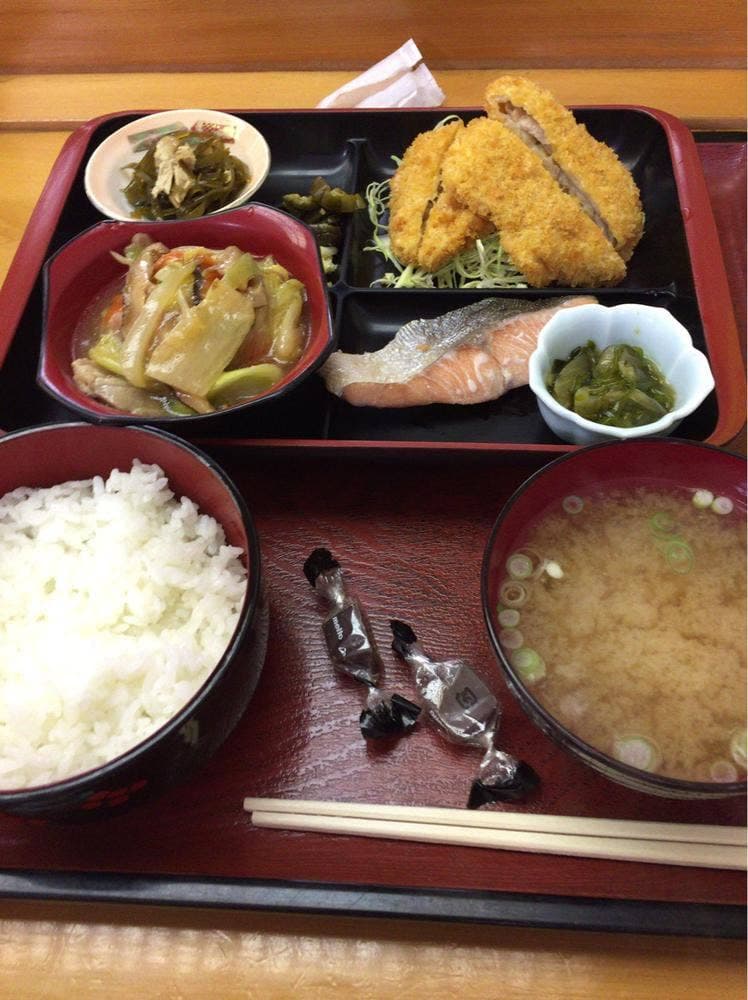 あぽろ鮨割烹