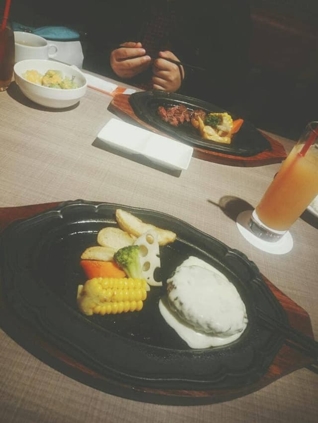 炭火焼 肉食堂 レッドミート - サブ画像3