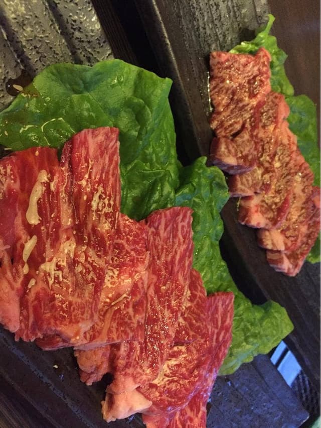 炭火焼肉もざいく レインボー店 - サブ画像1