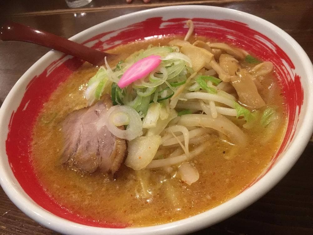 ラーメン さんぱち 南8条店