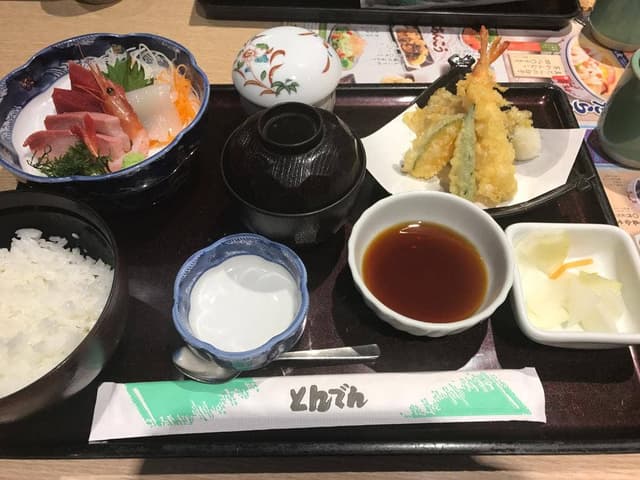 とんでん 新座店 - サブ画像2