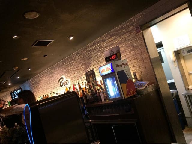 ダイニングダーツバーBee 天神店 - サブ画像1