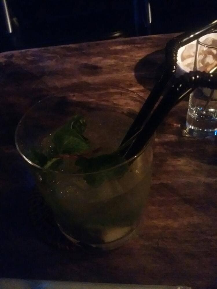 NEO SHOT BAR 深海の洞窟