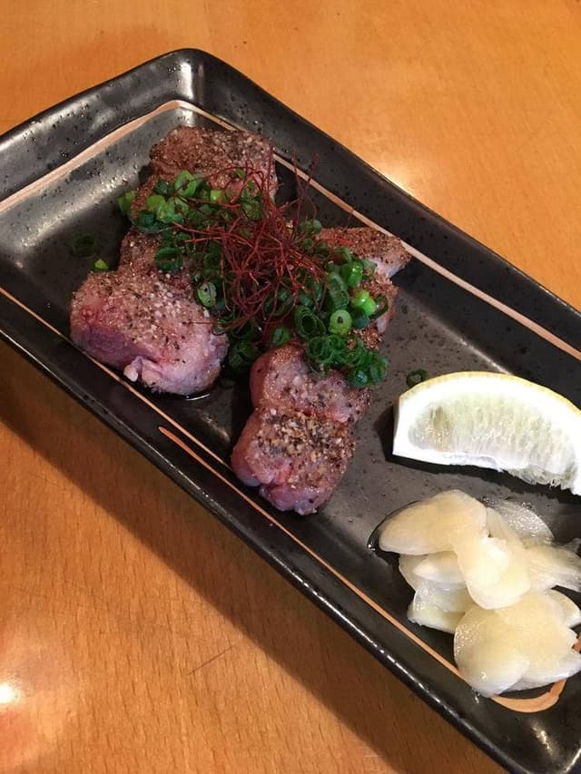 もつ焼き 肉刺し 彩 - サブ画像2