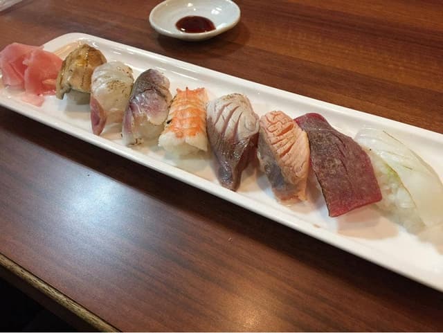 炉端寿し チャンピオン - サブ画像1