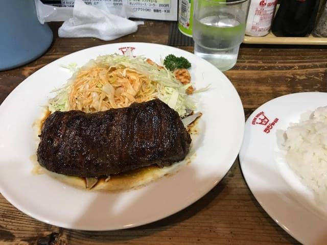 ステーキハウス ラジャ634 中島店 - サブ画像1