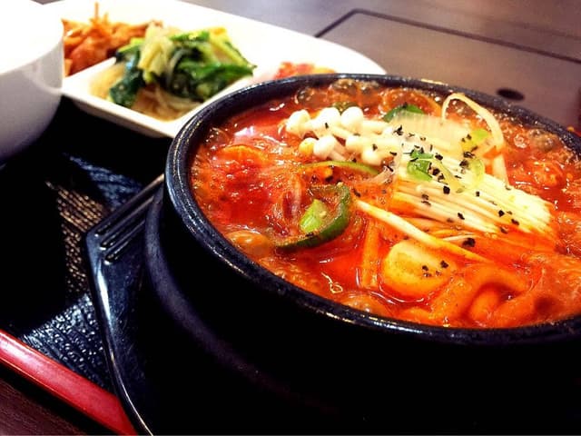 韓国家庭料理と焼肉の店チング - サブ画像3
