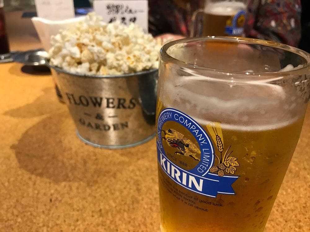 Sports bar & dining BRAVO