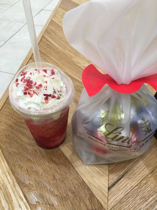 リンツ ショコラ カフェ 阪急西宮ガーデンズ店 - サブ画像3
