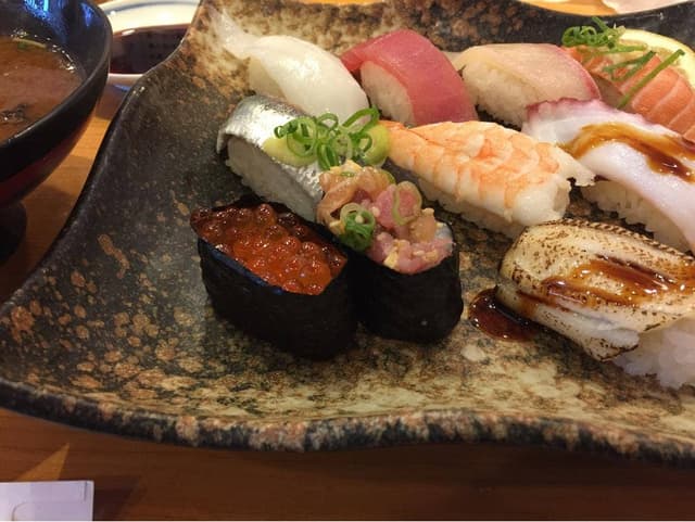魚河岸のすし えびす 垂水店 - サブ画像3