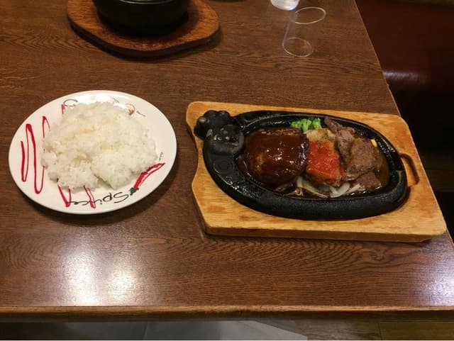 トマト&オニオン松江学園通り店 - サブ画像1