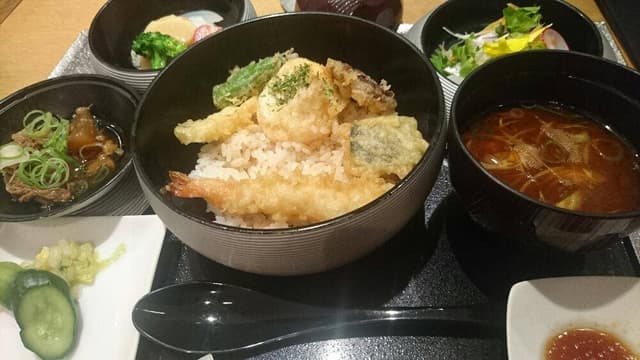HAL YAMASHITA 大阪梅田店 - サブ画像3