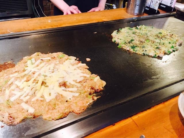もんじゃ焼鉄板焼 西屋 天6店 - サブ画像1