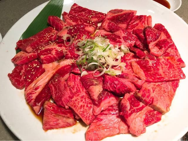 炭火館焼肉ビヤホール - サブ画像3