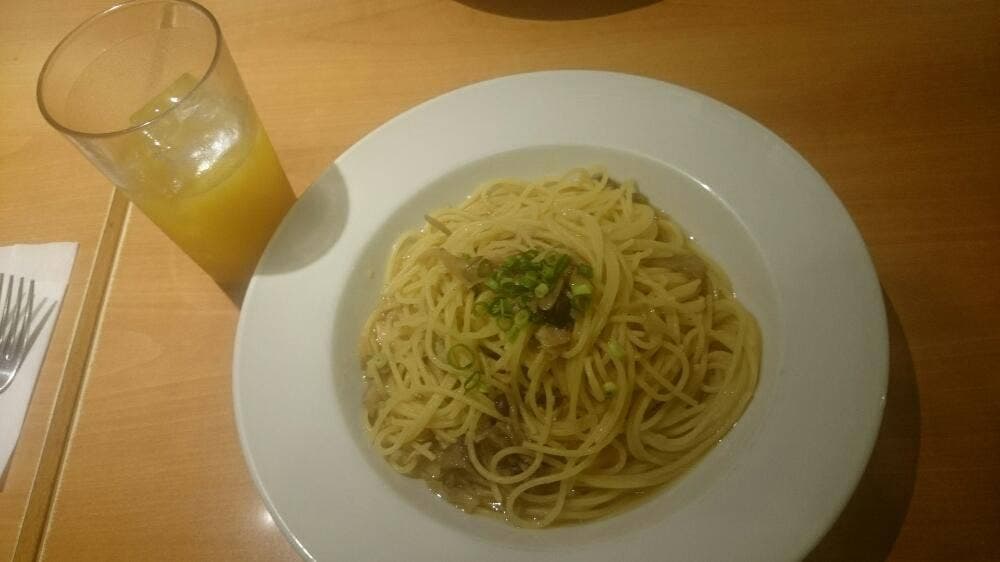 ゆであげパスタ・石釜焼き上げピザ ラ パウザ 自由が丘店