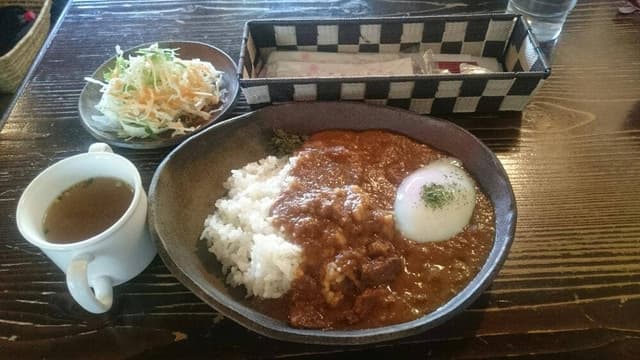 赤い屋根の喫茶店 駅舎 - サブ画像2