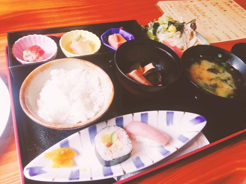 いろり亭