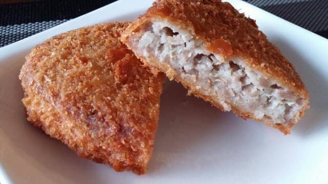 お肉屋さんの三ツ輪 - サブ画像1