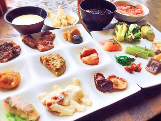 鶴雅ビュッフェダイニング札幌 - サブ画像2