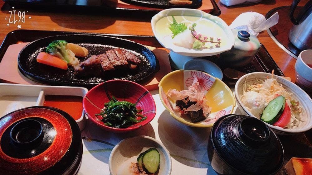 炭火焼肉 森辻亭