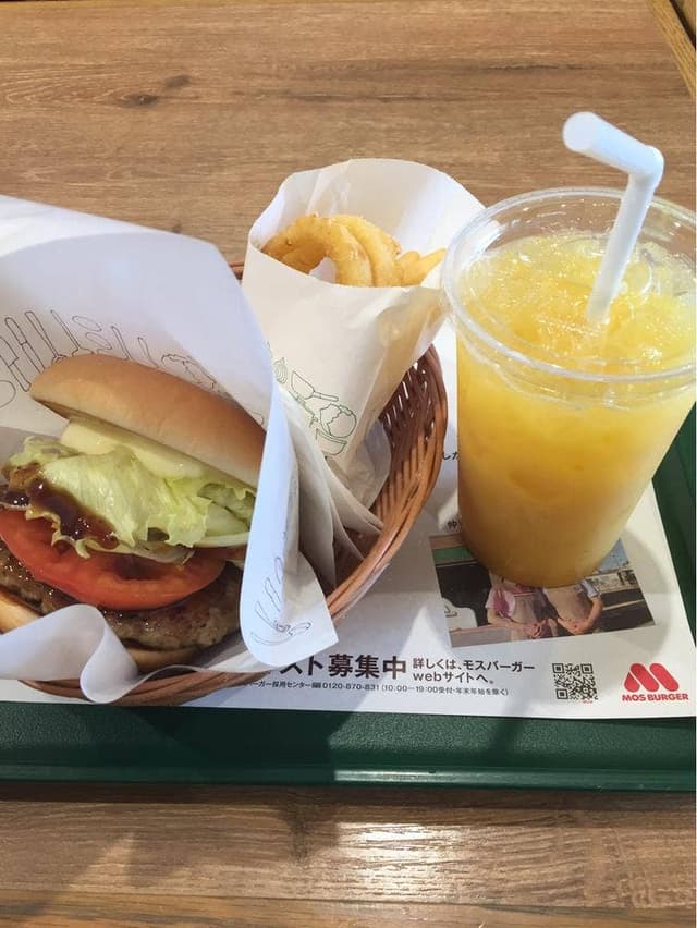 モスバーガー あべのキューズモール店 - サブ画像1
