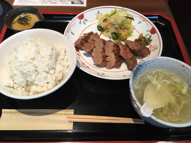 牛たん焼き 仙台辺見 八王子堀之内店 - サブ画像2