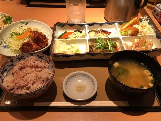 やよい軒 香里園店 - サブ画像1
