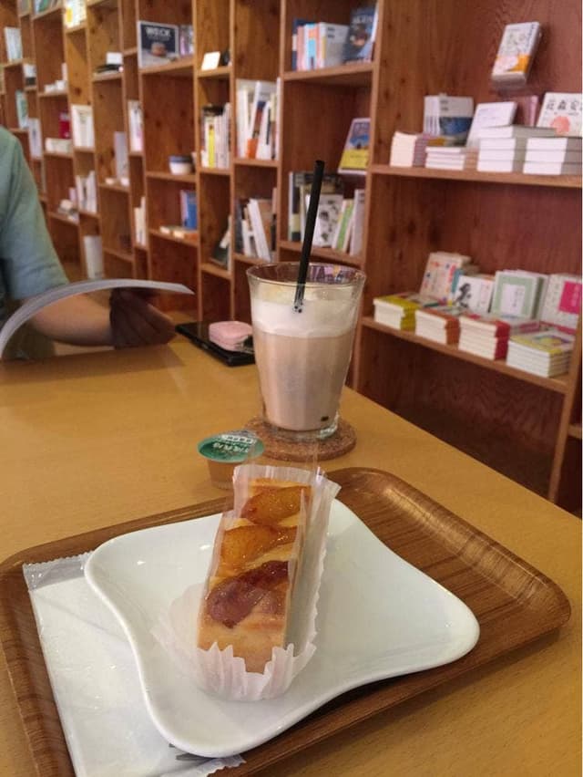 ブックス&カフェ リゾナーレ八ヶ岳店 - サブ画像2