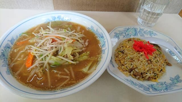 山忠食堂 - サブ画像2