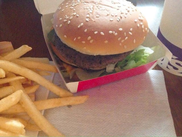 マクドナルド 鳩ケ谷駅前店 - サブ画像2