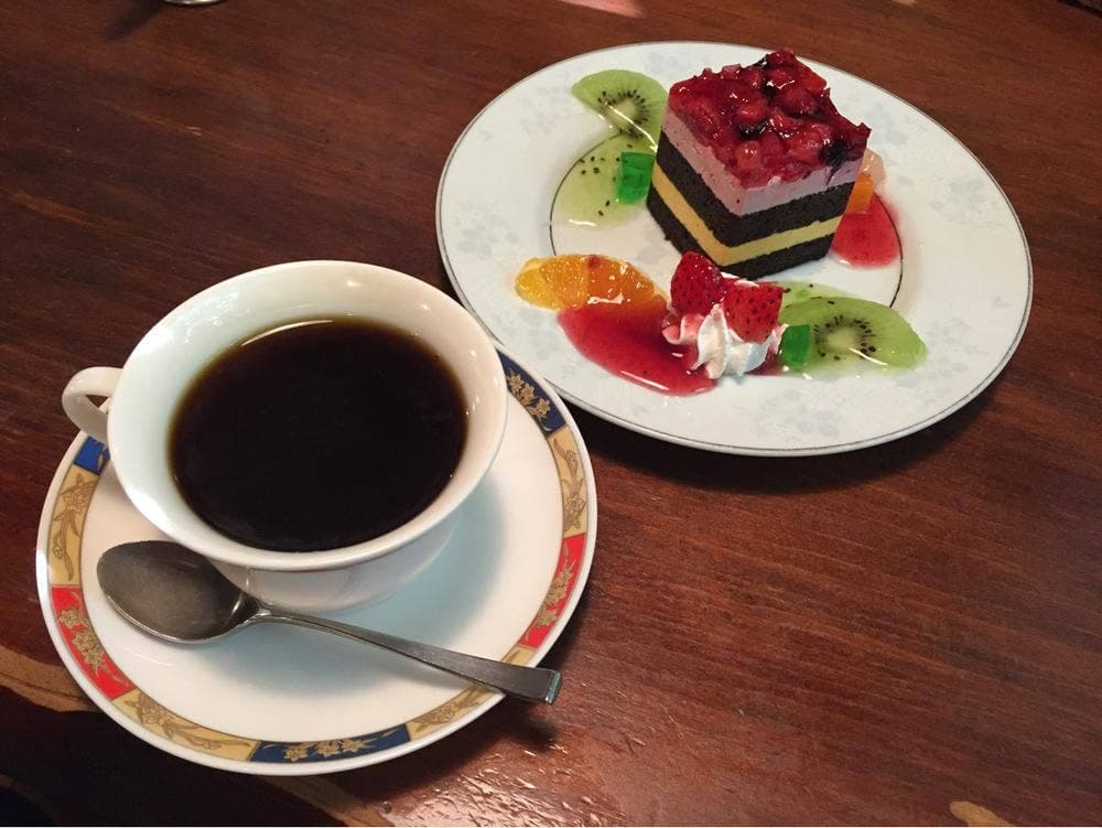 カフェテラスばら