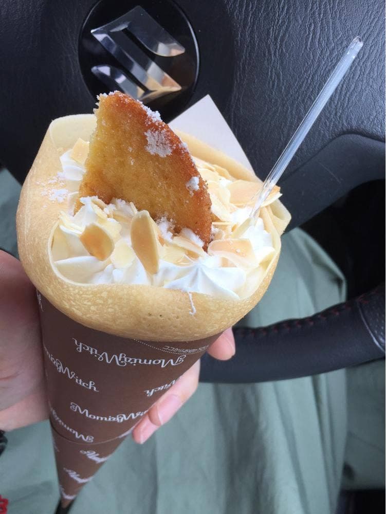 クレープ屋さん モミリーウィッチ