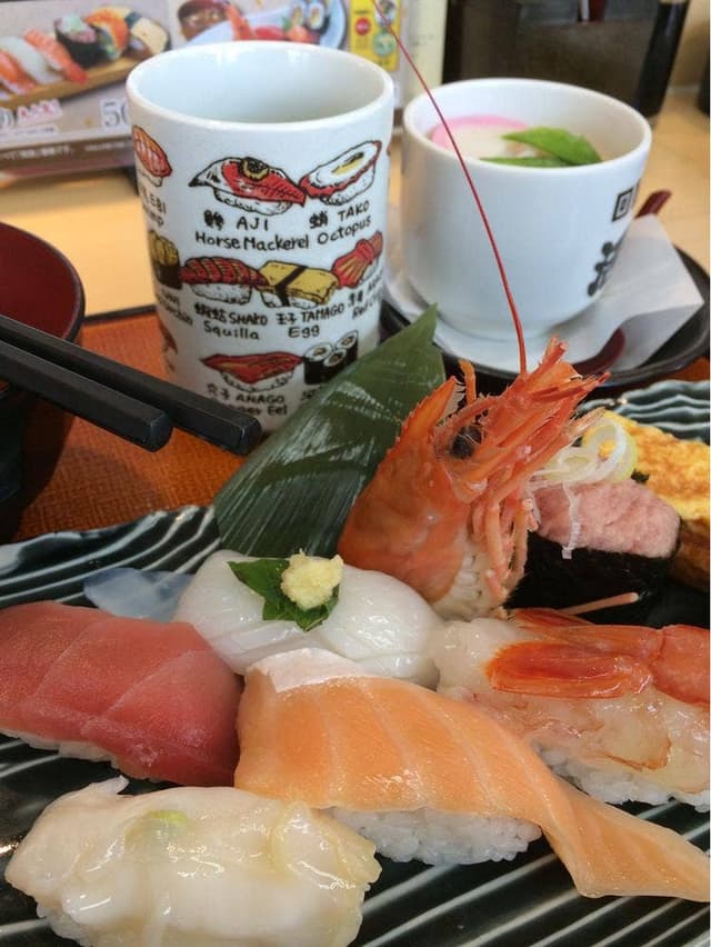 回転寿し活鮮 厚木店 - サブ画像1