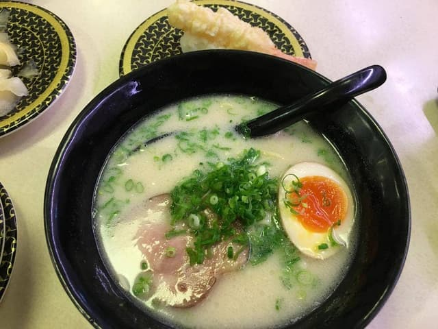 はま寿司 新三郷店 - サブ画像1