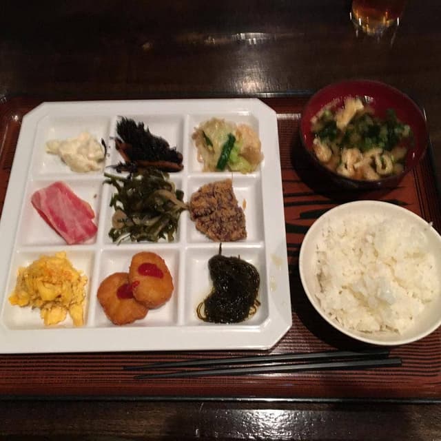 泡盛と沖縄料理 龍泉 地下蔵店 - サブ画像1