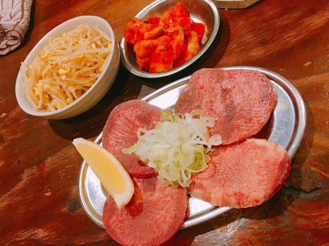 炭火焼肉ホルモン忠吉 - サブ画像3