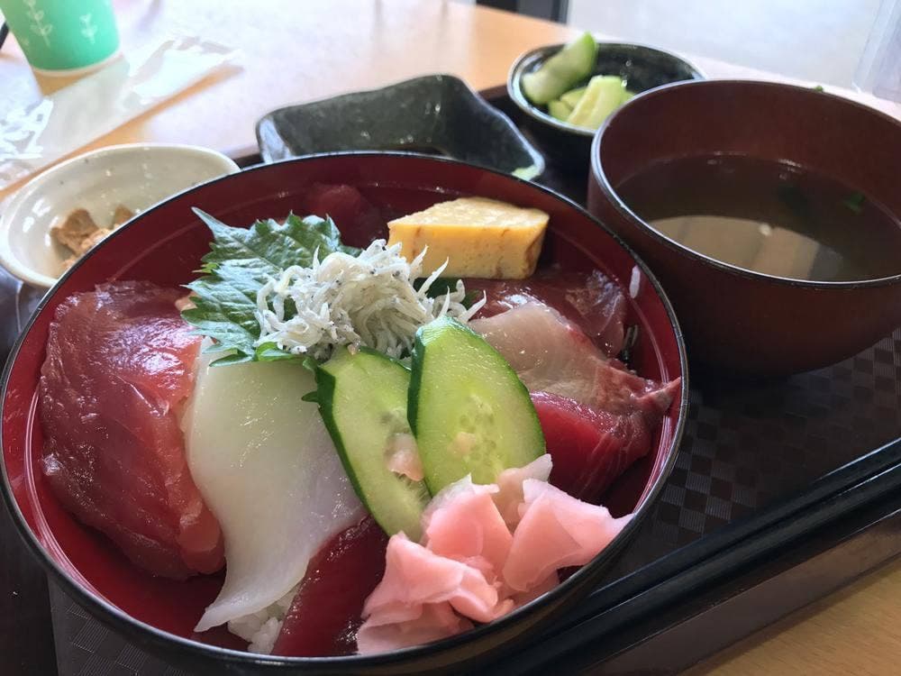 漁師のどんぶり屋